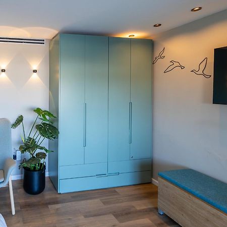 Sea View Stylish 1Br With Balcony By Beachfront Stay Herzelia Exteriér fotografie