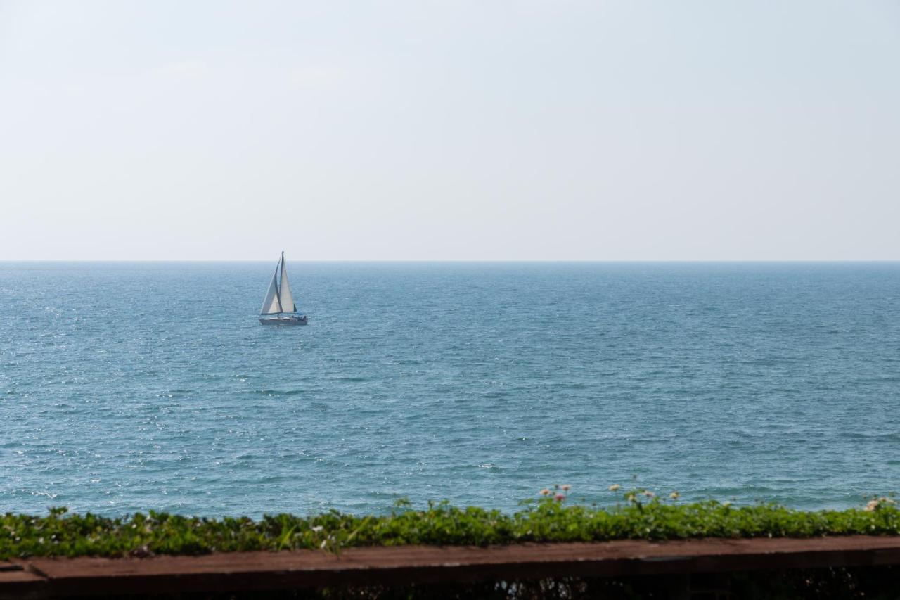Sea View Stylish 1Br With Balcony By Beachfront Stay Herzelia Exteriér fotografie