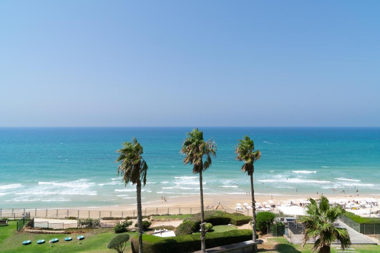 Sea View Stylish 1Br With Balcony By Beachfront Stay Herzelia Exteriér fotografie